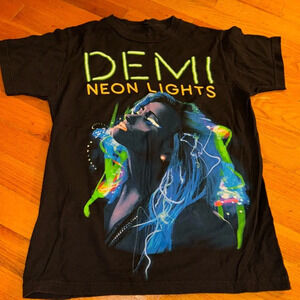 2014 Demi Lovato The Neon Lights Tour Concert T-Shirt Sz SMALL